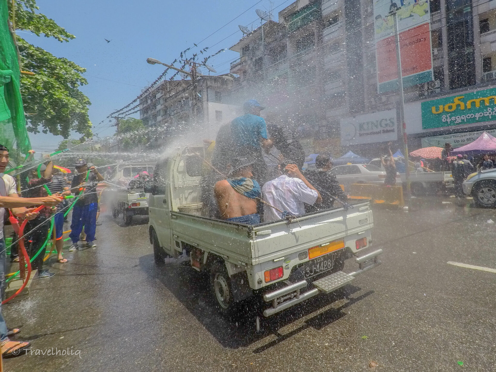 水かけ祭り – ヤンゴン